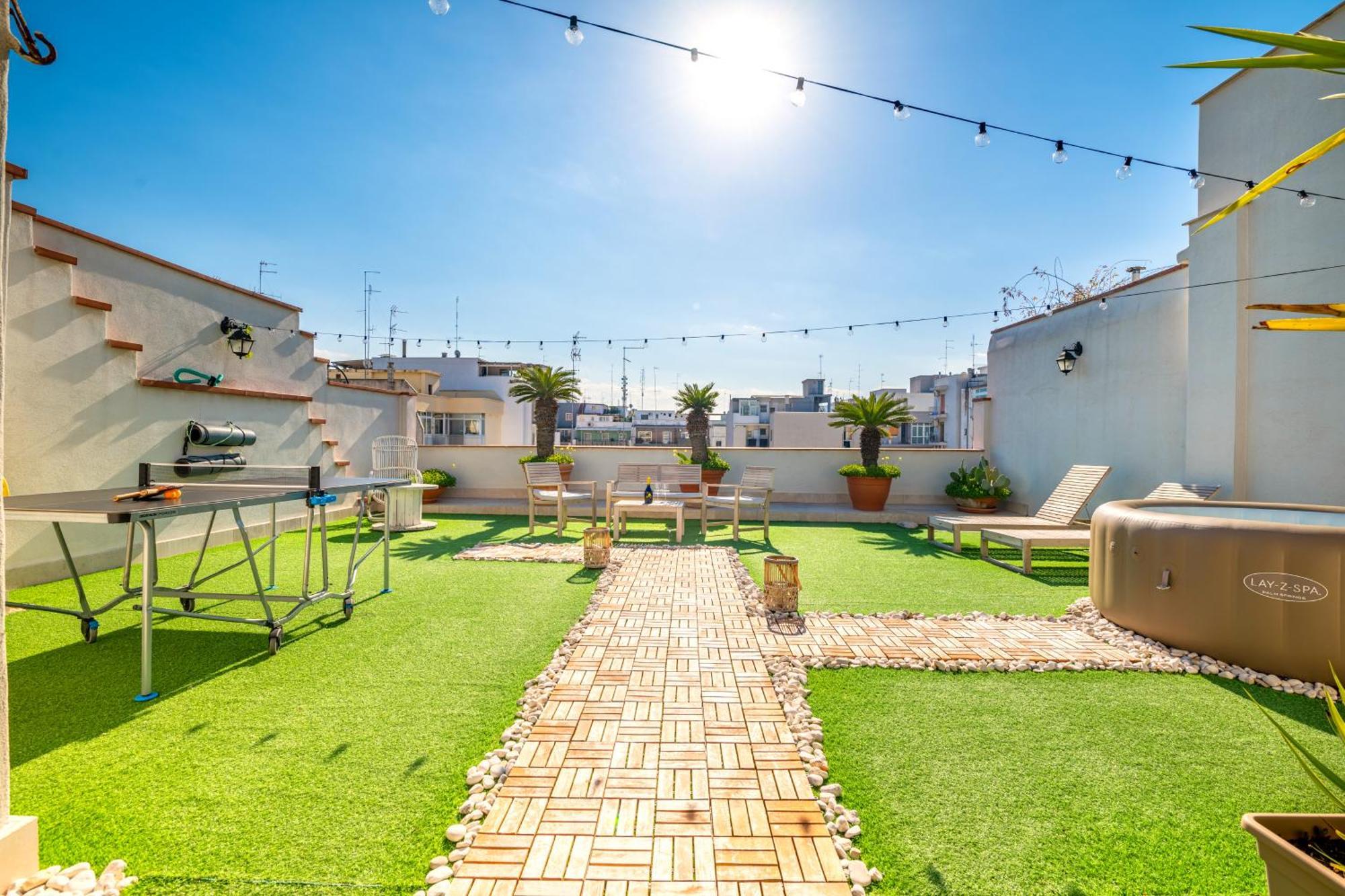 150Mq Rooftop Paradise - Spacious Private Terrace Bari Buitenkant foto