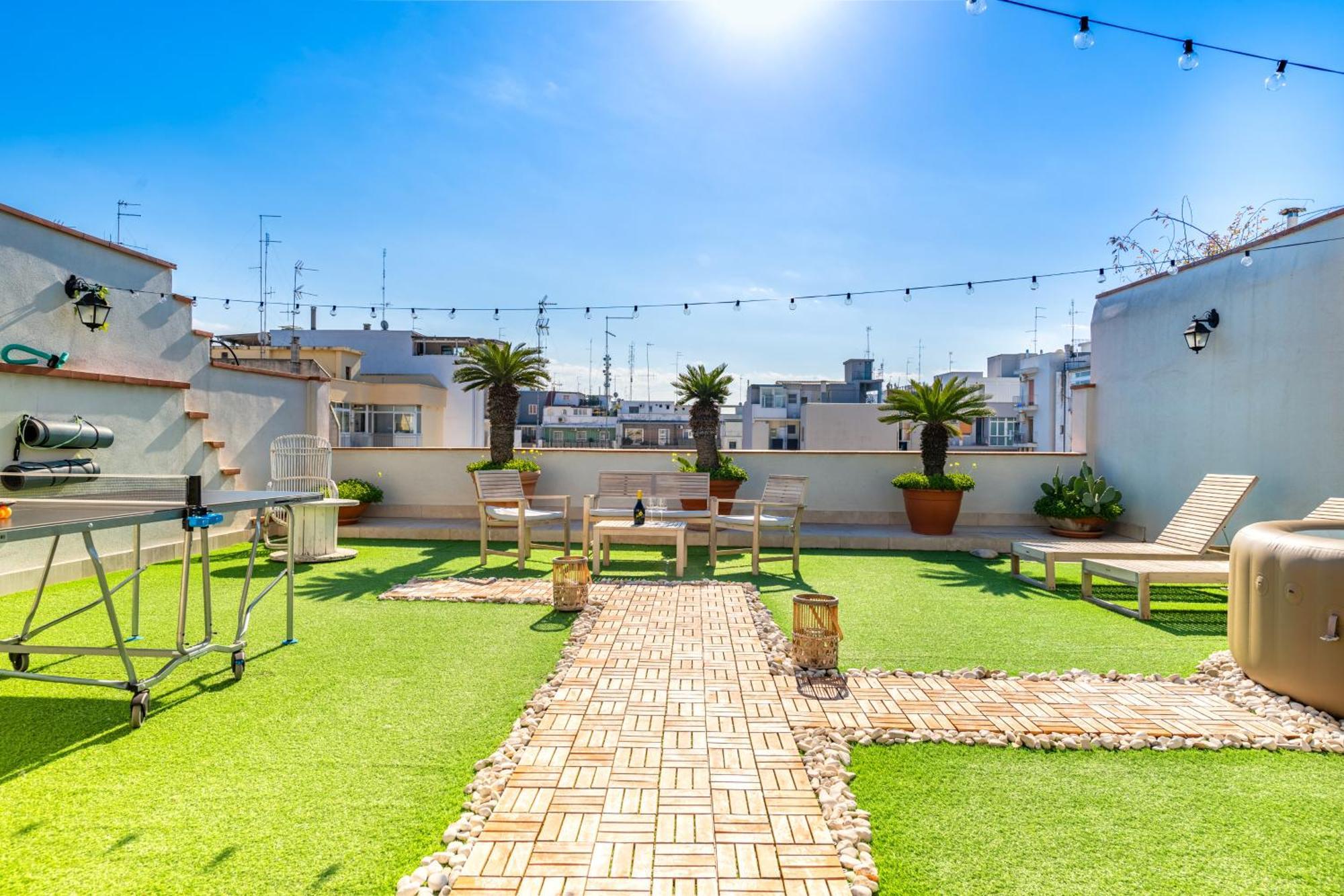 150Mq Rooftop Paradise - Spacious Private Terrace Bari Buitenkant foto